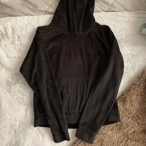 Fitted velvet hoodie